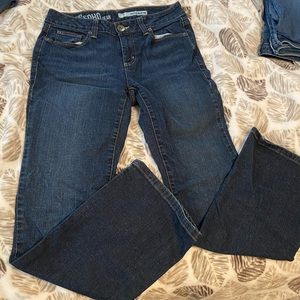 DKNY  SOHO JEAN size 8S
